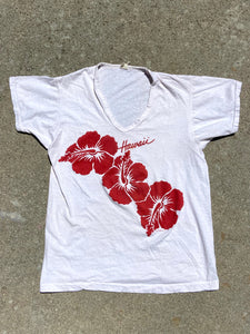 Vintage Hawaii Hibiscus Design V-Neck tshirt. Size Large.